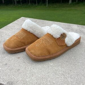 Jackie Square Toe Ariat Slippers